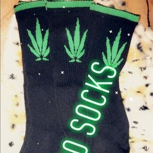 Leaf inspired socks